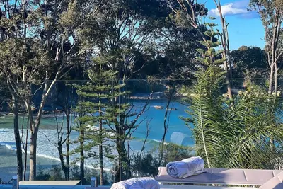 Image de Soulshine Beachside Penthouse, views over Denhams Beach