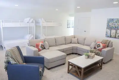 Image de Lake House 542 at Paradise Parkway in Garden City