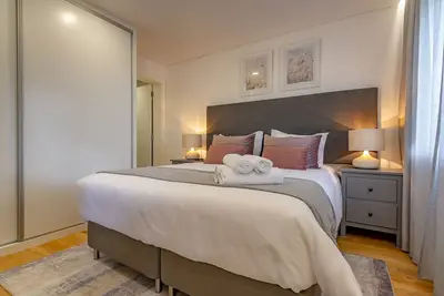 Image de House Of Saint James 1
