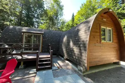 Image de Unique Wooden Pod in the woods.