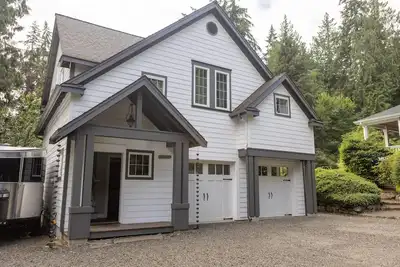 Image de Quiet island retreat - 1\/4 mile from Fay Bainbridge Park