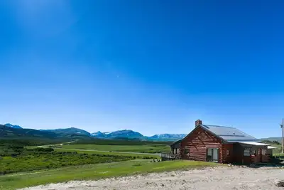 Image de East Glacier Cabin w/ Stunning Views of the Rockies! 30 min from 2 Gnp entrances