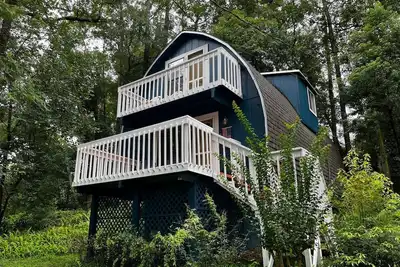 Image de Cozy, Quaint, Cottage