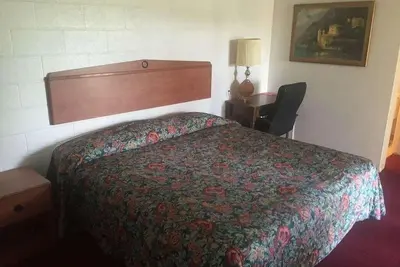 Image de Comfortable Countryside Stay in Knights Inn Fairview! Free Parking, Pets Allowed