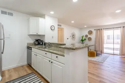 Image de Old Town Gem 💎 All Inclusive ❤️ Community Pool