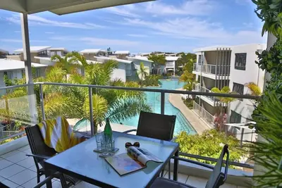 Image de 2 Bedroom Apartment Level 1 & 2