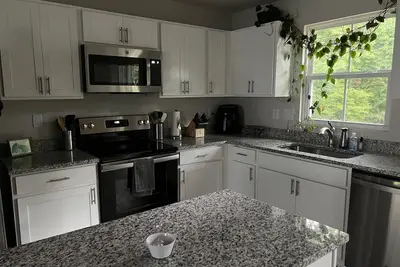 Image de Modern 3 bedroom townhome minutes from Uptown