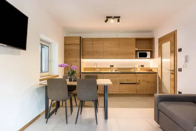 Image de Appartement \"Campanile Basso\" avec vue sur les montagnes, balcon et Wi-Fi.