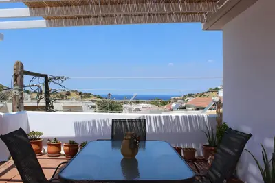 Dimokritos Apartment Pitsidia