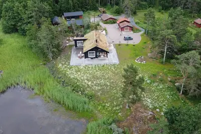 Image de Luxury cabin with private coastline