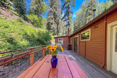 Image de Redwoods Grove Lodge | Big House 7-Bed Retreat