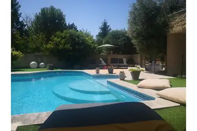 Image de Gîte en Provence piscine Mas de charme