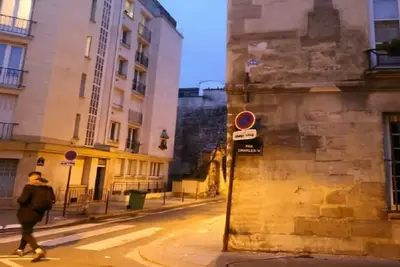 Image de On The Banks Of Seine-An Explicit 17th Cent. Townhouse Le Marais Village St Paul