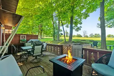 Image de Summer Special! Indian Lake Chalet w/ Dock & Golf – Relax & Unwind