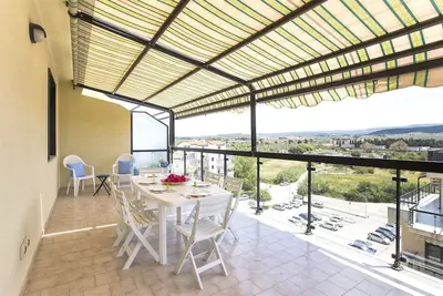 Image de X Costa Attico - Deux Chambres Appartement, Couchages 5