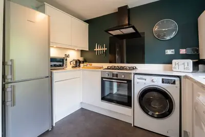 Image de de Luxe-Vue sur Jardin-Appartement-Douche-2 bed 1 bath apartment