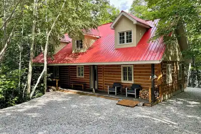 Image de Canada House Retreat - Beautiful Lakefront Oasis