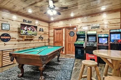 Image de Heaven'S Dream-Sleeps 12-Mountain View-Indoor Pool-Hot Tub-Pool Table-Arcade