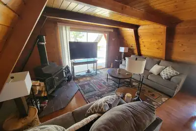 Image de Awesome A-Frame Cabin with Huge Patio & Grill