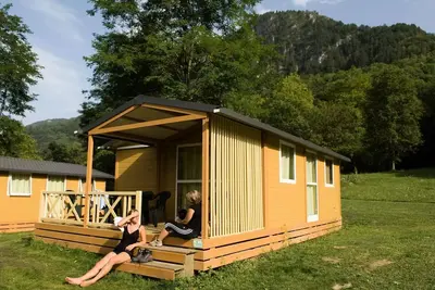 Image de Chalet Confort 30m² - 2 chambres + terrasse couverte 5 personnes
