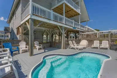 Image de A Beach Haven - Oceanfront Home w/Private Heated Pool and Offers Earlly Check-In/Late Check-Out!