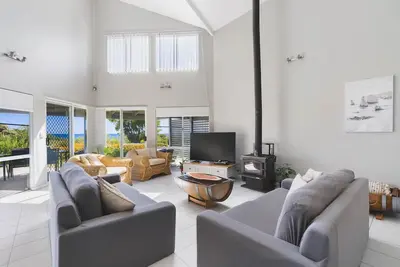 Image de Seaview Beach House by Peppy Beach Retreats® (10 Adults), Beach House