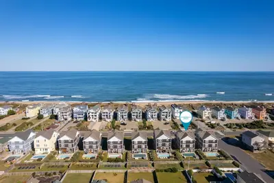 Image de Paws-N-Sea -Semi-Oceanfront, private pool, hot tub, elevator, close to beach!