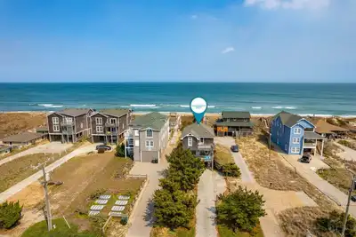 Image de Sea Rest: Oceanfront, private walkway to beach, hot tub, Ymca access.
