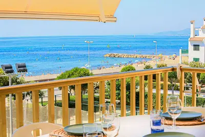 Image de Apartamento primera linea cambrils