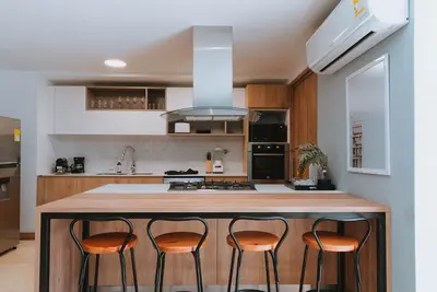 Image de Astonishing 803ft Loft. 24/7 Front Desk - Alori 102