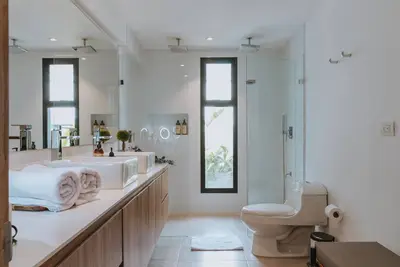 Image de Stylish! 1, 162ft Apt. 24/7 Front Desk - Alori 303