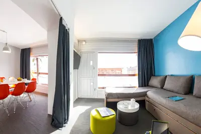 Image de Appartement rénové, ski aux pieds, 3 pièces, 2 balcons, 8 pers