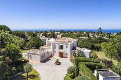 Image de Luxury holliday villa with airco and heatable pool near golf and beaches