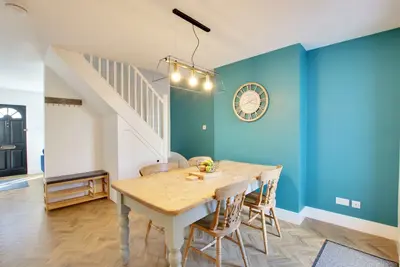 Image de Delightful two bedroom cottage near town centre