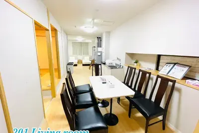 Image de 201 Kitchen and Nice 2 bathrooms 16 people / Naha Okinawa