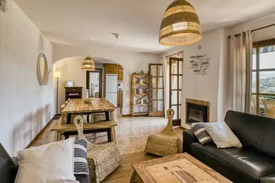 Image de Villa \"Castell Mirto\" avec piscine privée, terrasses et Wi-Fi