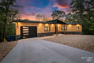 Image de Modern Oz Cabin @ Summit School Trail