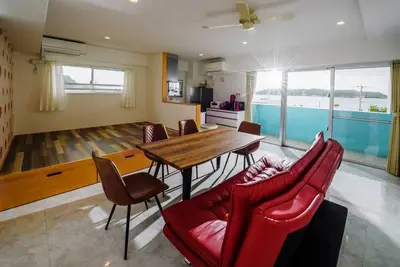 Image de Red Room / Uruma Okinawa