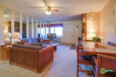 Image de Ski\/Mtb\/Golf Condo (#115) - Slope side | Ski slope & Resort views | Walk-in access!