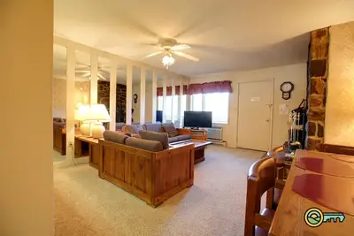 Image de Ski\/Mtb\/Golf Condo (#121) - Slope side | Ski slope & Resort valley views!