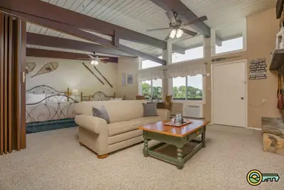 Image de Logan Lodge (Unit #135) | Ski\/Mtb\/Golf | Ski slope & Resort valley views | Vaulted ceilings!