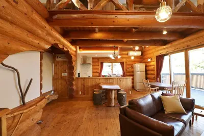 Image de Enjoy hot springs on Bbq Log cabin that appears / Ito Shizuoka