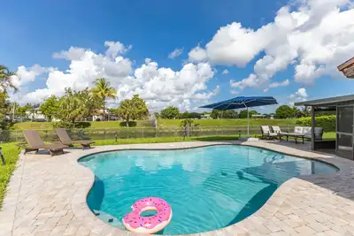 Image de Private Heated Pool Oasis Near Sawgrass Mall