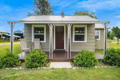 Image de Cute cottage - walk to beach and nature preserve - budget-friendly, washer\/dryer