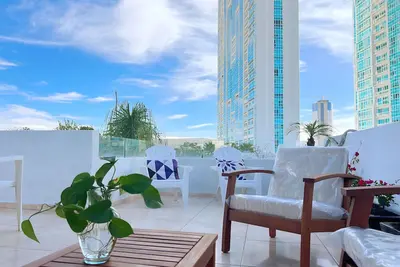 Image de 5★ Beautiful house, for long stays, Ac, King bed, roof garden, Wi-Fi jacuzzi