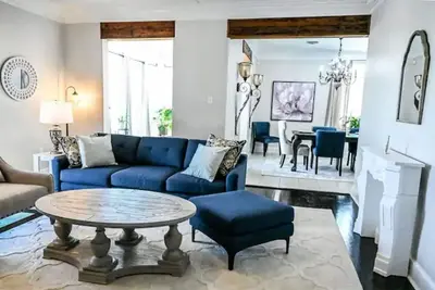 Image de Gorgeous home 2mi to Lsu - 4 bedroom/3bath