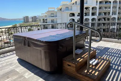 Image de Stunning 2 B/R ocean front condo near Cabo San Lucas