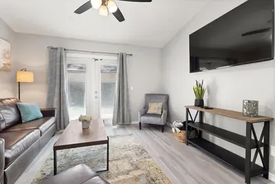 Image de Beautiful 3 Bedroom Home in Quiet Neighborhood