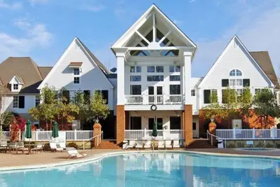 Image de Resort Getaway with lots of amenities