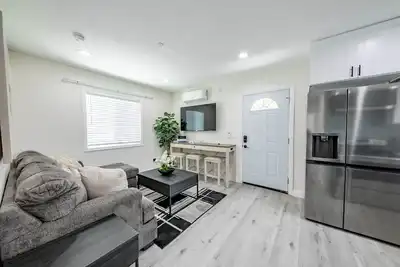 Image de Cozy home 2bed near Dtla w\/Parking